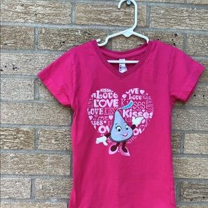 Love Hershey Kisses Pink T-shirt Girls Size Small